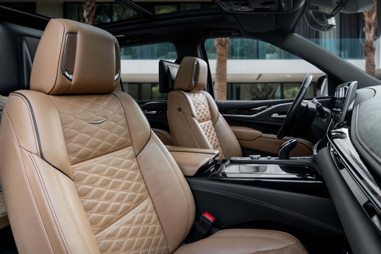 Cadillac Escalade Escalade Sport Platinum | 5,288 P.M | 0% Downpayment | Cadillac Warranty & Services!