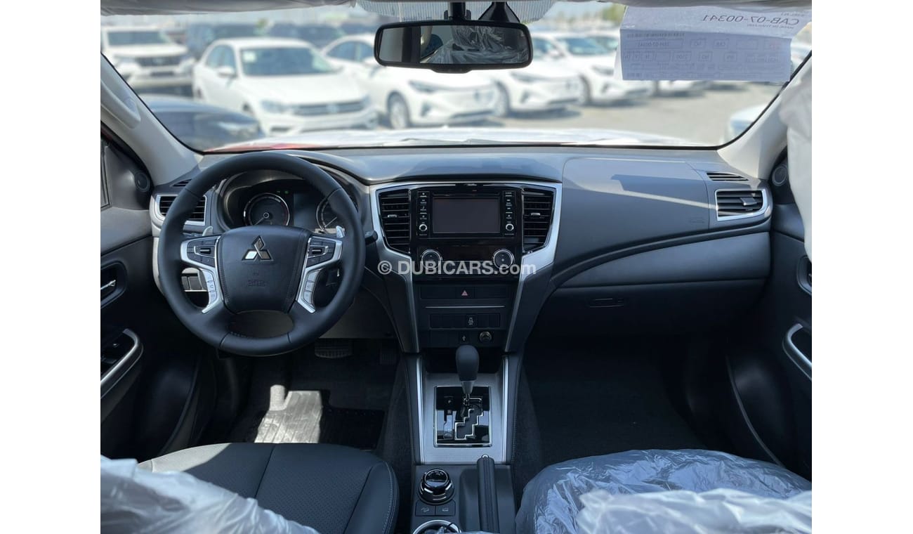 Mitsubishi L200 MITSUBISI L200 SPORTERO 2.4L DISEL