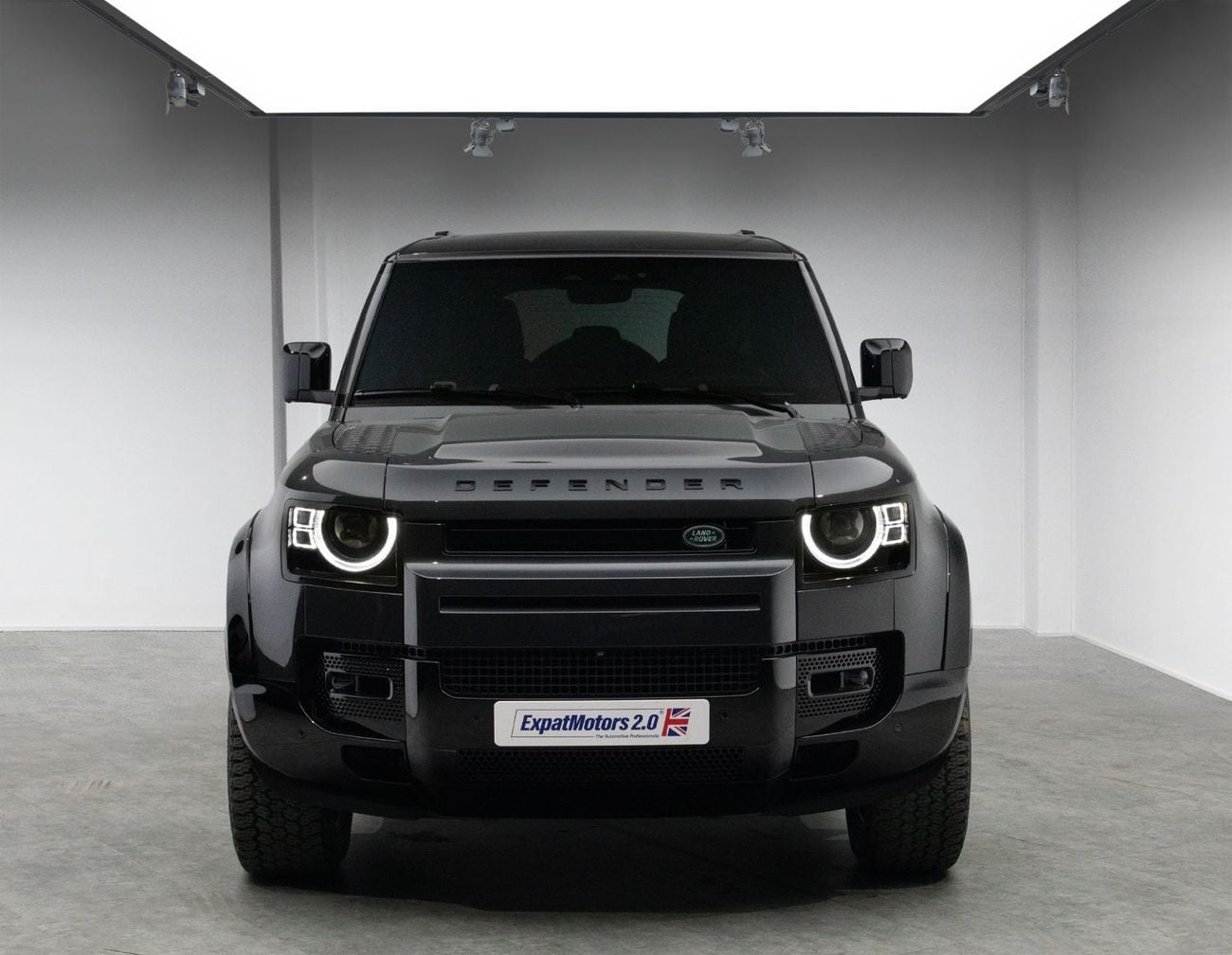لاند روفر ديفندر 110 HSE P400