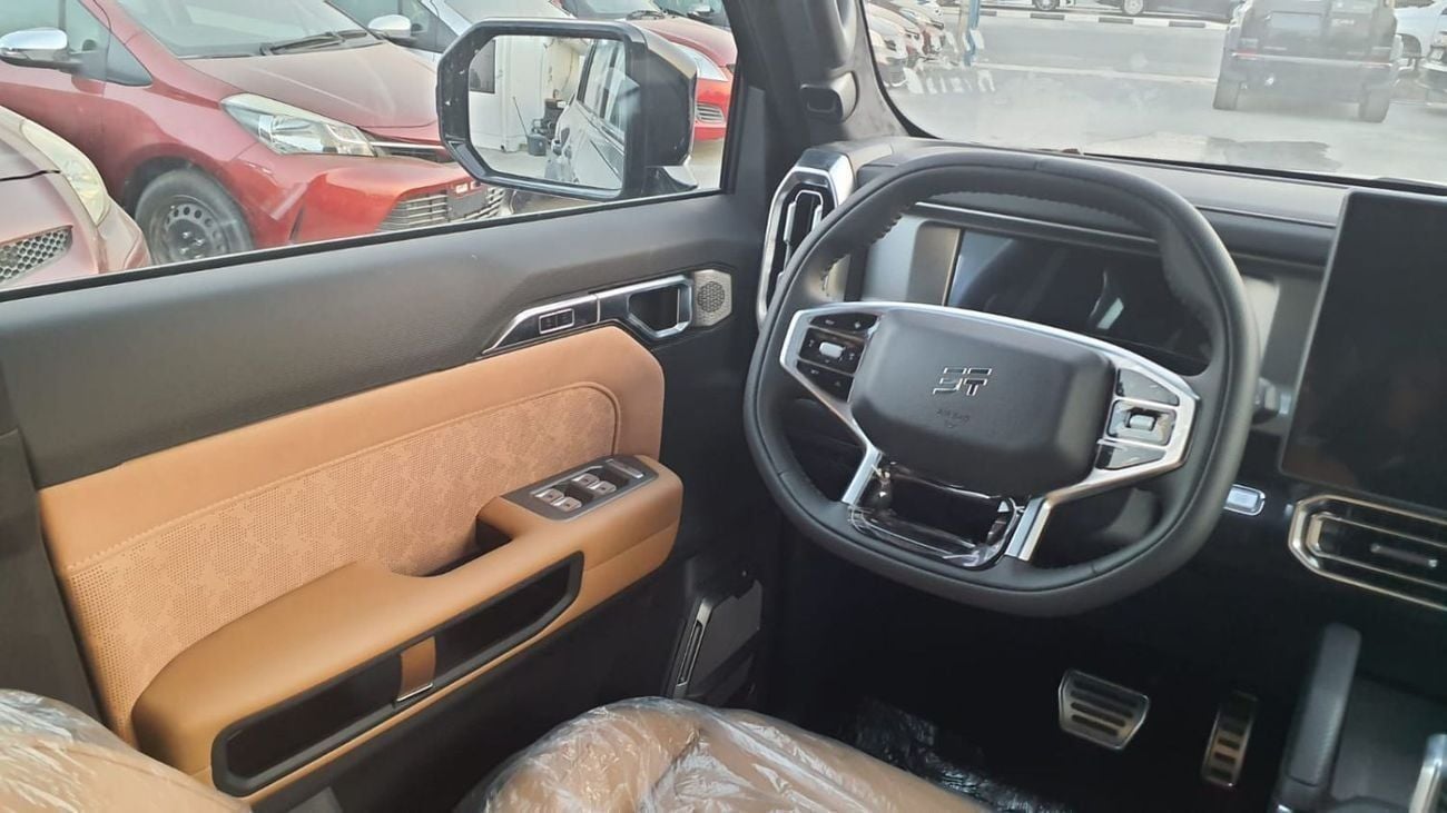 جيتور T2 JETOUR T2 2.0L | 5-Seater | Elegant Black Exterior & Premium Beige Interior