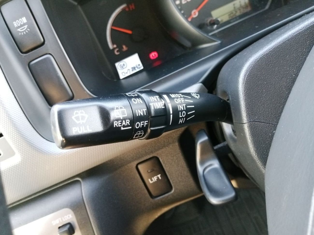 Toyota Hiace TOYOTA HIACE RIGHT HAND DRIVE (PM926)