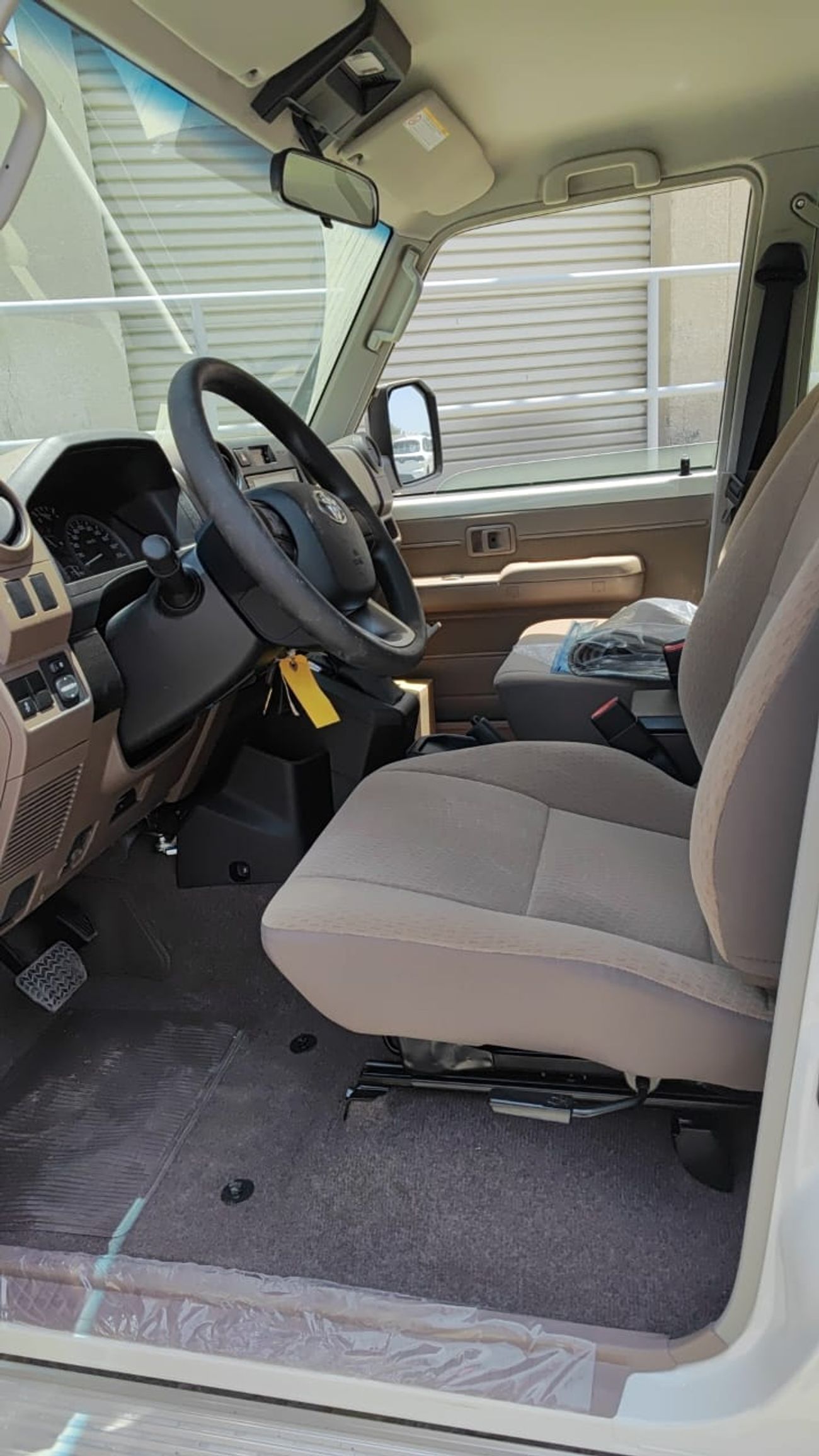 Toyota Land Cruiser 70 NEW Toyota LAND CRUISER 76 2.8L T/DSL- E A/T 2025 MODEL