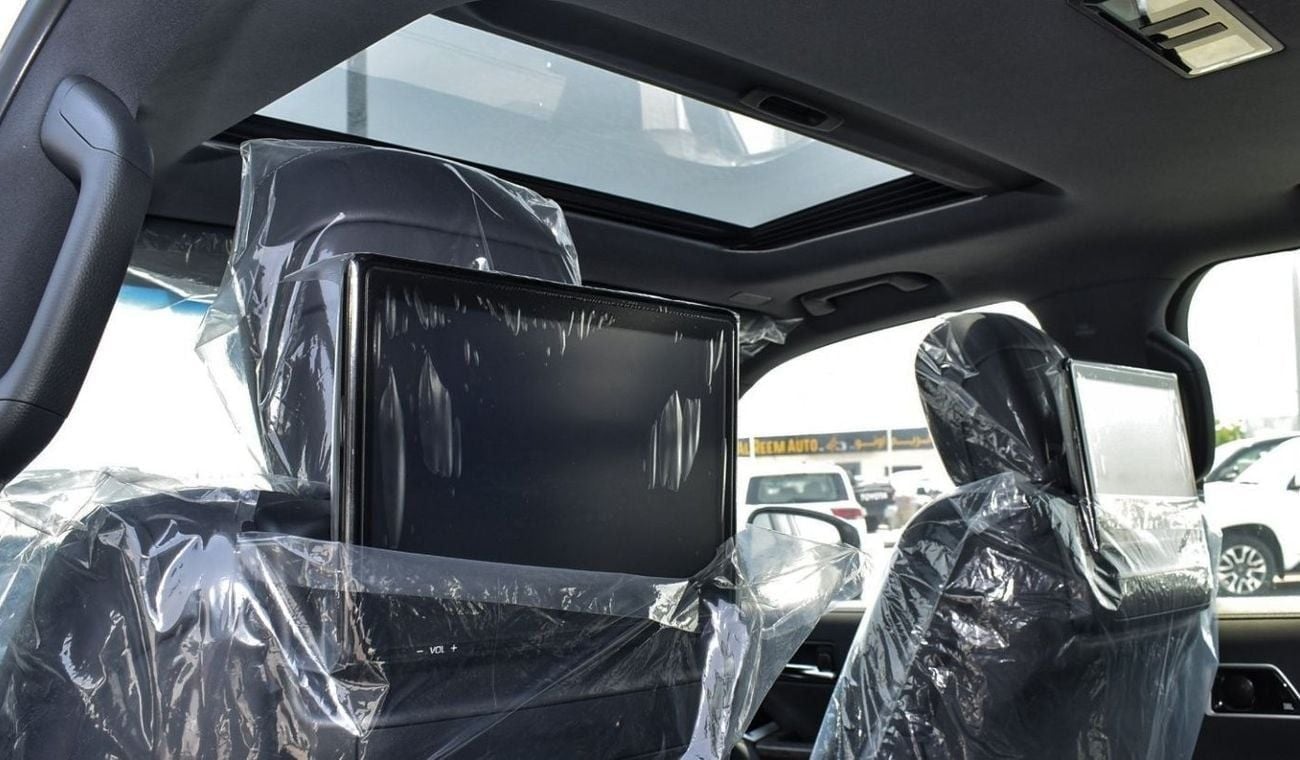 تويوتا لاند كروزر Toyota Land Cruisers VXR 3.5L Twin Turbo Full Option Europe Specs Model 2024 Black color