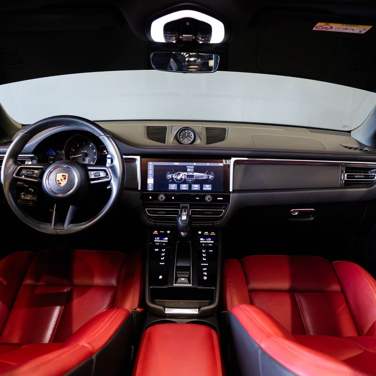 Porsche Macan STD AED 4,024 P.M • 0% Downpayment •  Porsche Macan • 1 Year Warranty