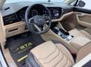 فولكس واجن طوارق 2023 Volkswagen Touareg highline Plus, 2026 VW Warranty + Service Pack, Full VW Service History, GCC
