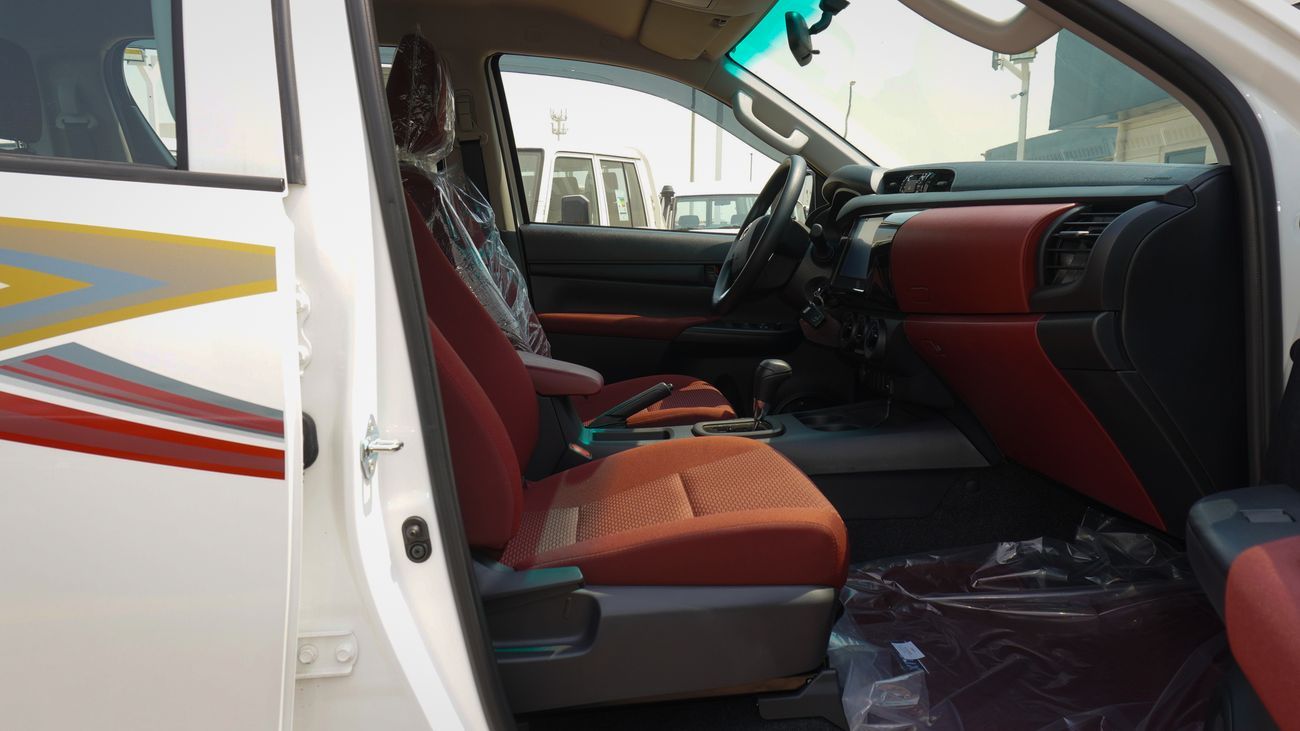 Toyota Hilux 2.7L PETROL 4WD A/T BASIC 2025