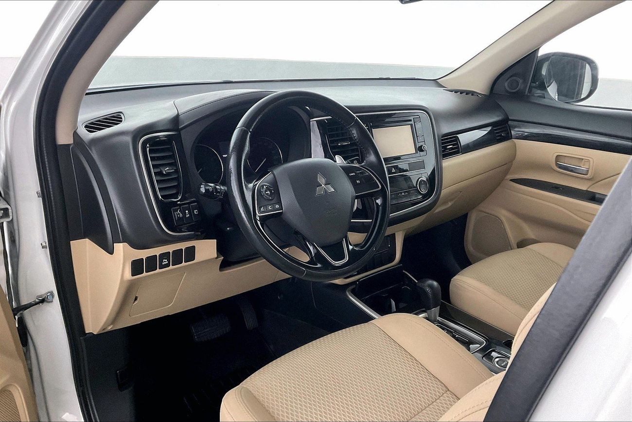 Mitsubishi Outlander GLX Basic | Guaranteed Warranty | 0 Down Payment