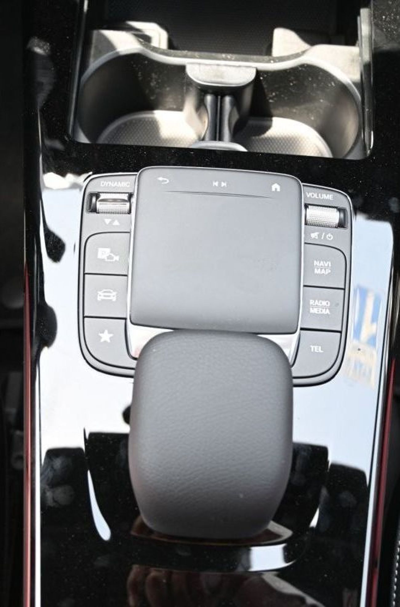 Mercedes-Benz CLA 200 Mercedes-Benz CLA 200 1.4L Turbo Petrol, FWD, 4 Doors, Radar, 360 Camera, Cruise Control, Front Elec