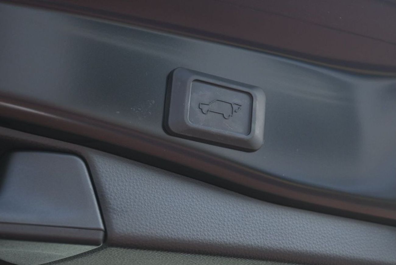 Toyota RAV4 Toyota Rav4 Adventure 2.5L Petrol, Model 2024, Color Black