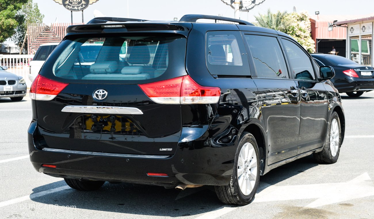 Toyota Sienna LIMITED IMPORT JAPAN