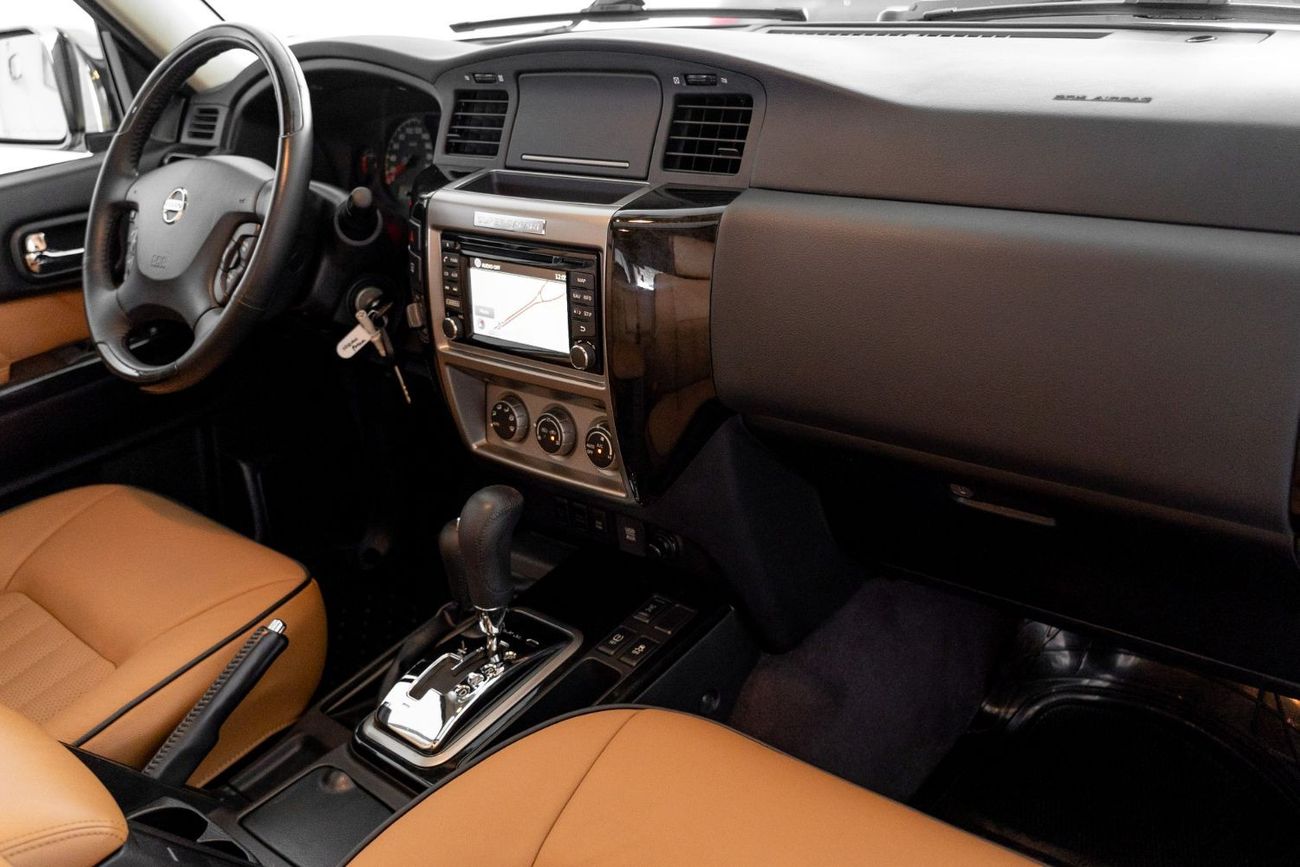 Nissan Patrol Super Safari 2019 Nissan Patrol Super Safari / Full Nissan Service History