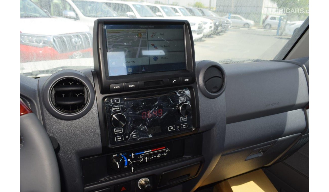 Toyota Land Cruiser Pick Up 79 SC PICKUP V8 4.5L TURBO DIESEL MT WITH DIFF.LOCK AND NAVIGATION