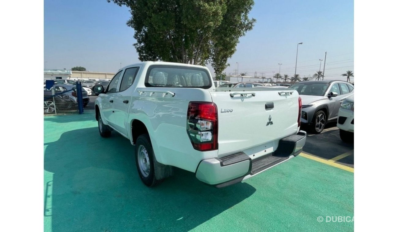 ميتسوبيشي L200 2.4 DESEIL DOUBLE CAP  AUTOMATIC  4X4