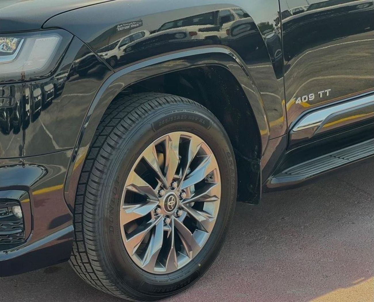 تويوتا لاند كروزر TOYOTA LAND CRUISER VXR TT 402 (300 SERIES) 3.5 L 4WD