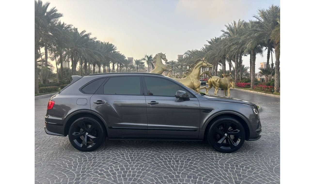 بنتلي بينتايجا GCC W12 CARBON FIBRE EDITION