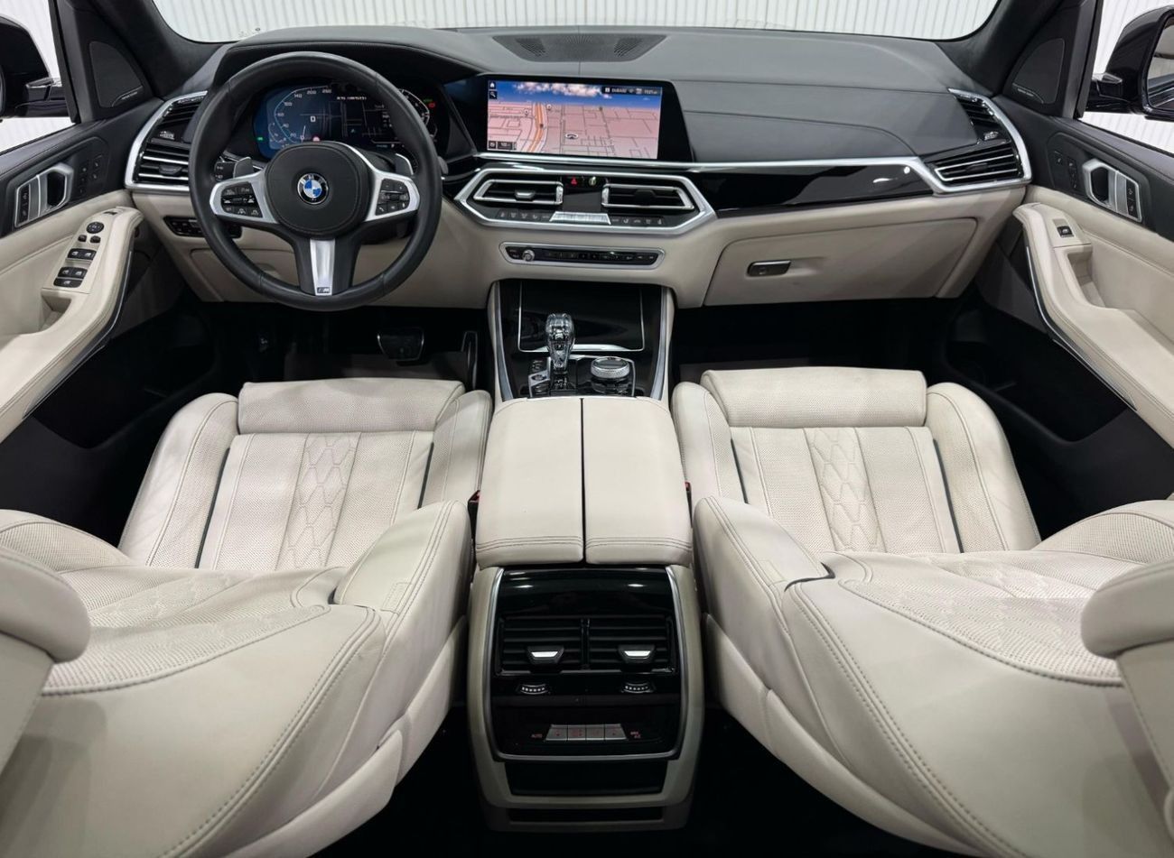 بي أم دبليو X5 50i M Sport 4.4L 2020 BMW X5 M50i M-Sport, 2025 BMW Warranty + Service Pack, Full Options, Low Kms,