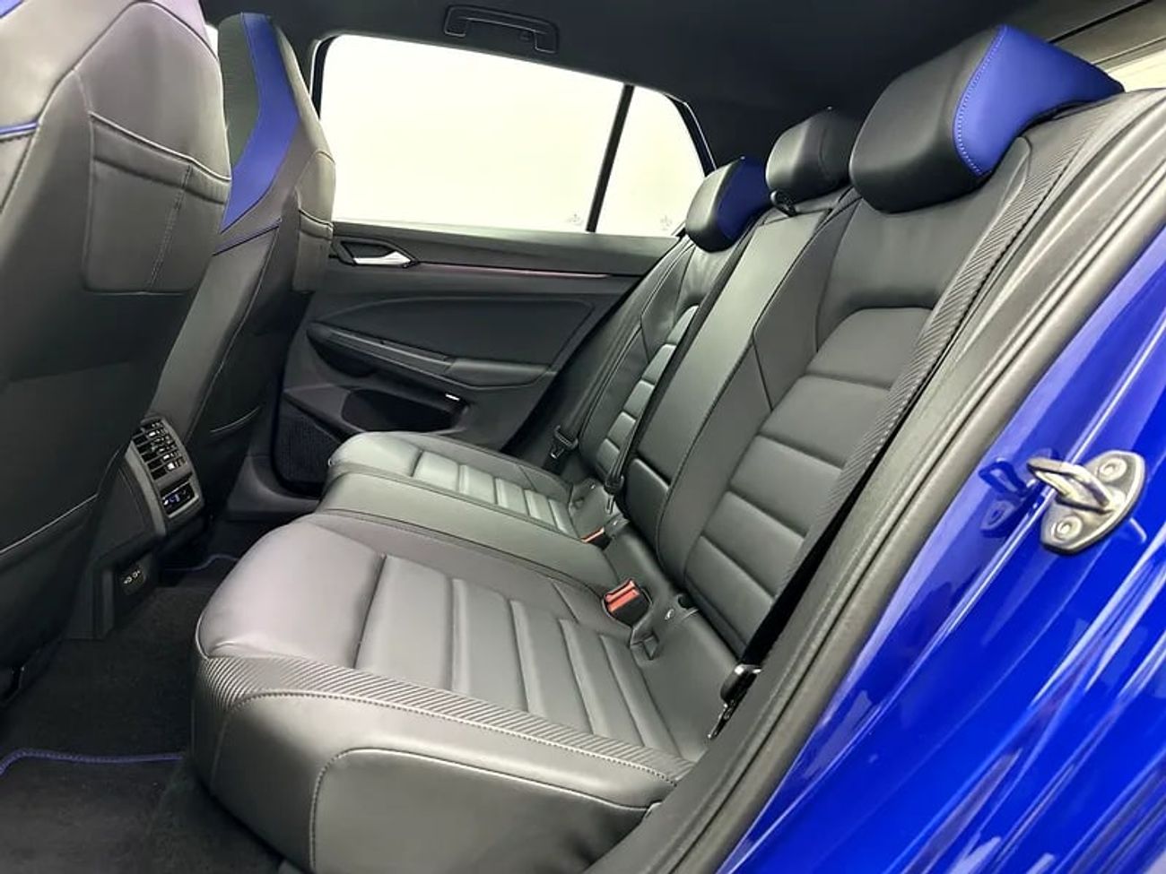 Volkswagen Golf R 2.0L - Performance Exhaust