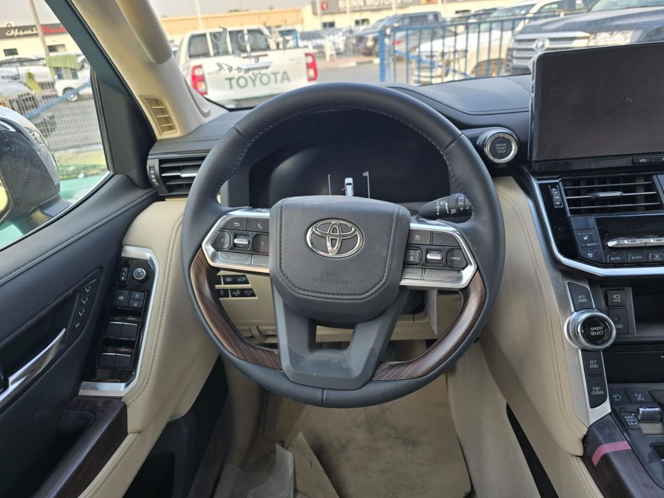 Toyota Land Cruiser TOYOTA LAND CRUISER VXR+ OMANI SPECS 2026 MODEL