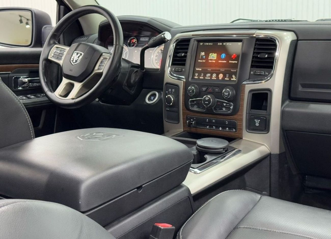 RAM 2500 Laramie 2500 Heady Duty 2015 RAM Laramie 2500 Heavy Duty, Full Service History, Very Low Kms, 6.4L H