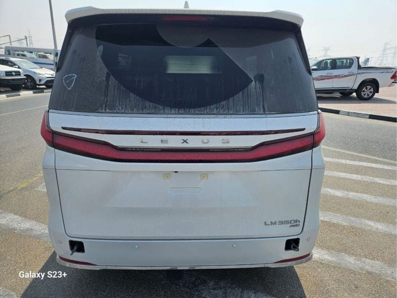 Lexus LM 350h LEXUS LM350H VIP 2024 2.5L AWD
