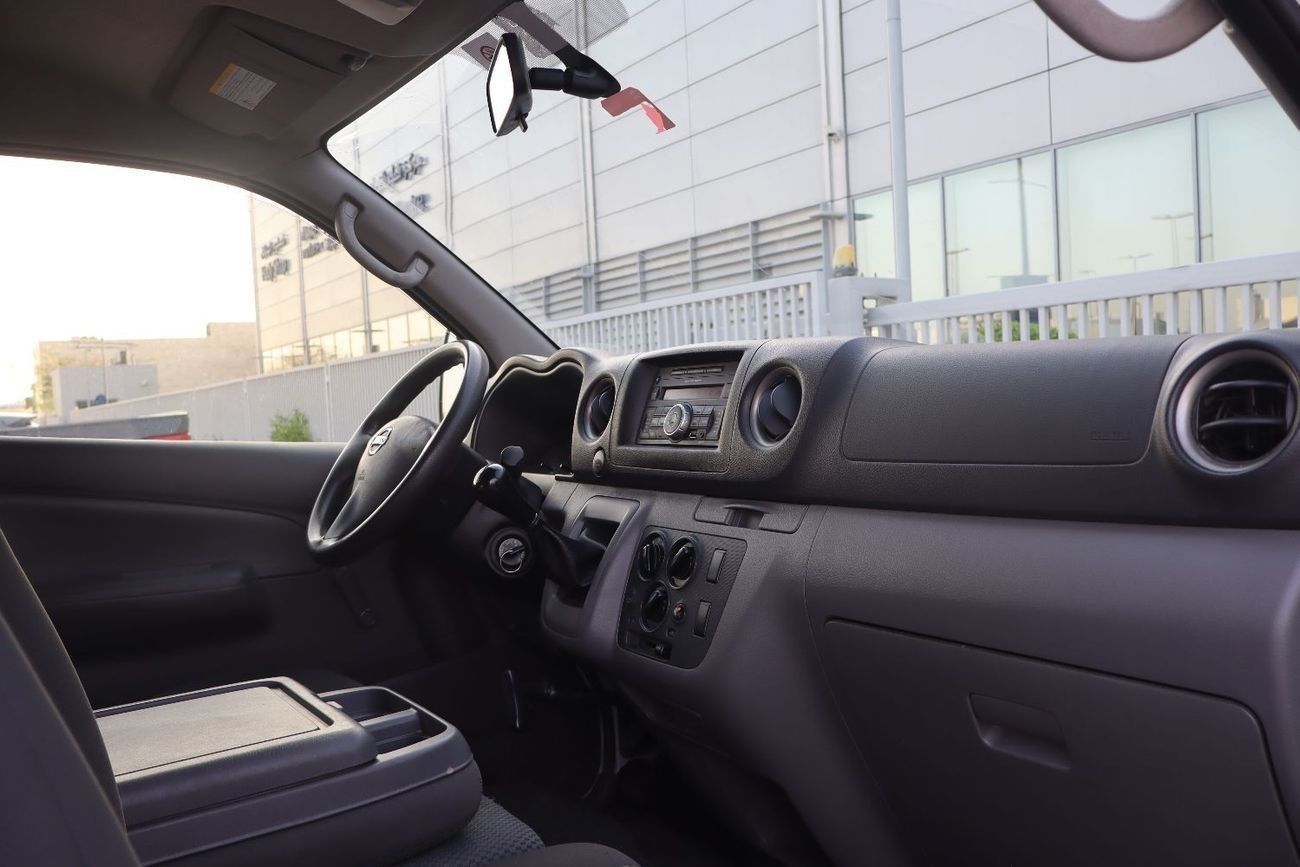 نيسان أورفان Panel Van Std 2.5L M/T (3 Seater) Petrol (5 Door)