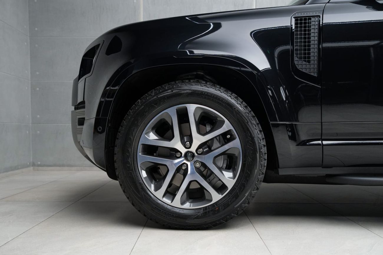 لاند روفر ديفندر P400 90 X-Dynamic HSE 3.0L (5 Seater)