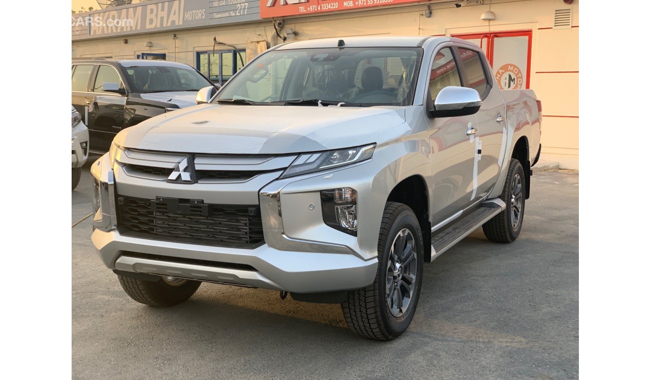 Mitsubishi L200 SPORTERO MODEL 2022 RADAR ( FULL OPTION )