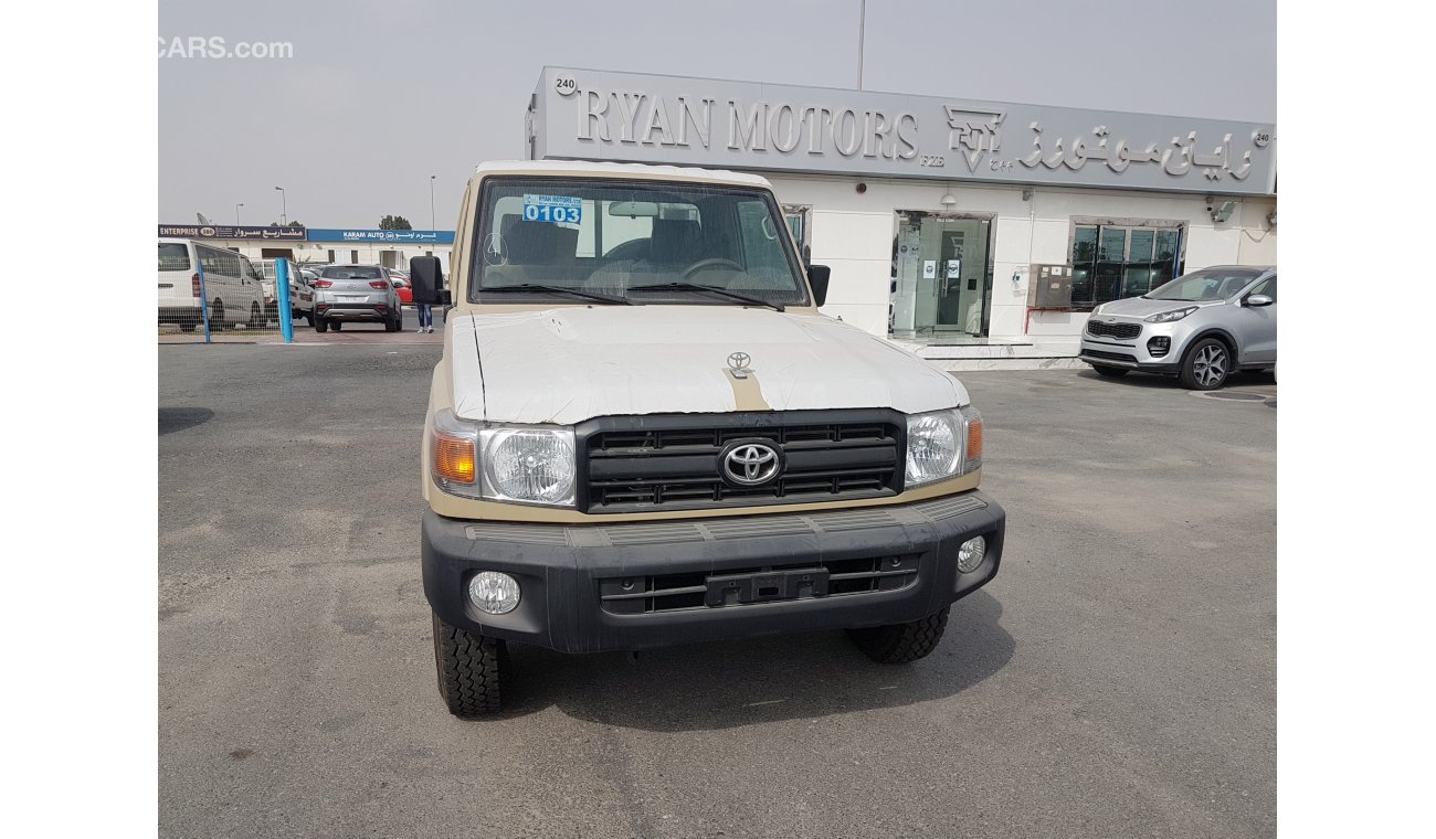 Toyota Land Cruiser Pick Up 4.0L DOUBLE CABIN 2021 PETROL  WITH DIFF LOCK AND POWER WINDOWS ONLY FOR EXPORT