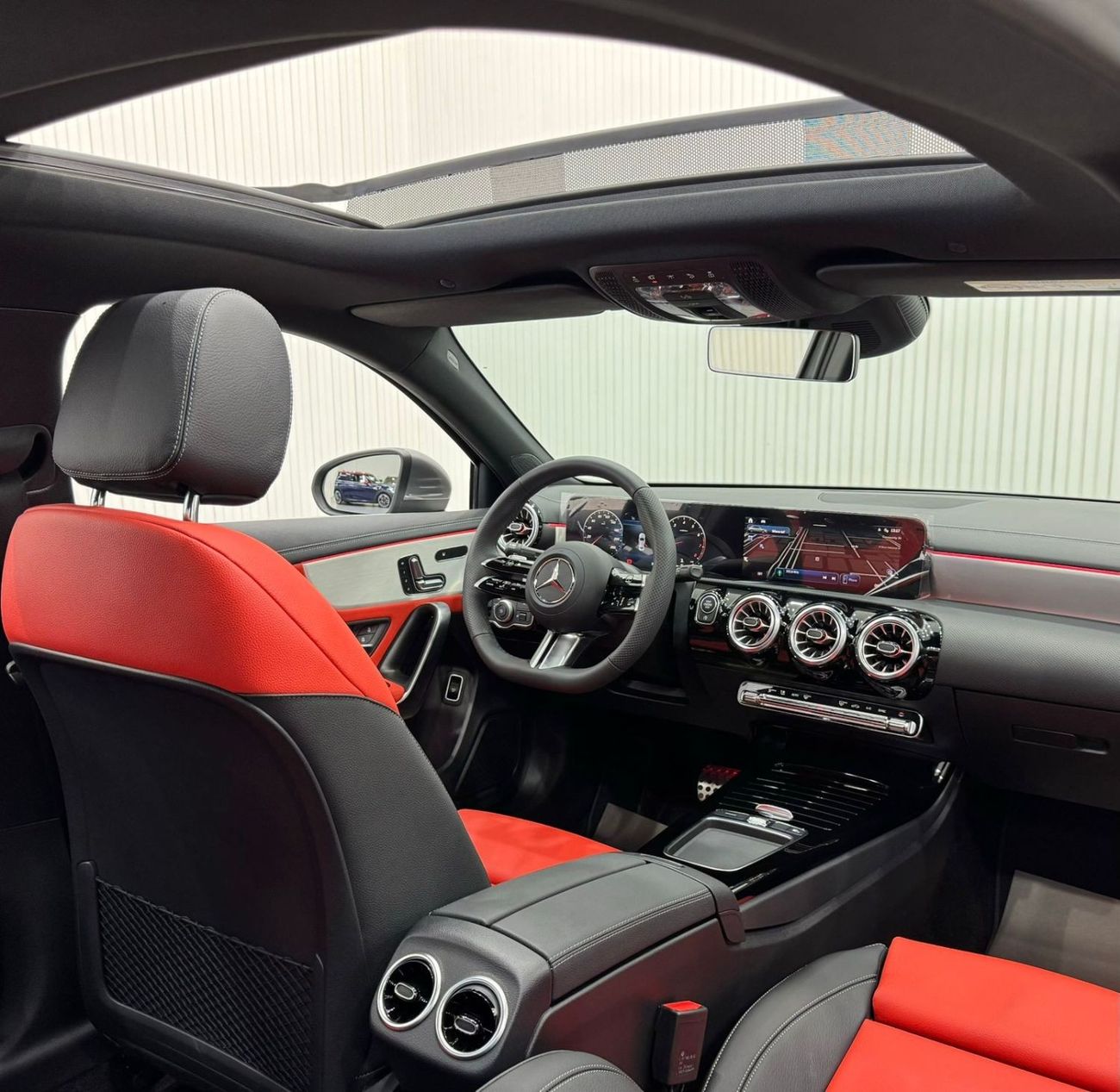 مرسيدس بنز A 200 AMG *Brand New* 2024 Mercedes Benz A200, 5 Years Mercedes Warranty, Delivery Kms, GCC