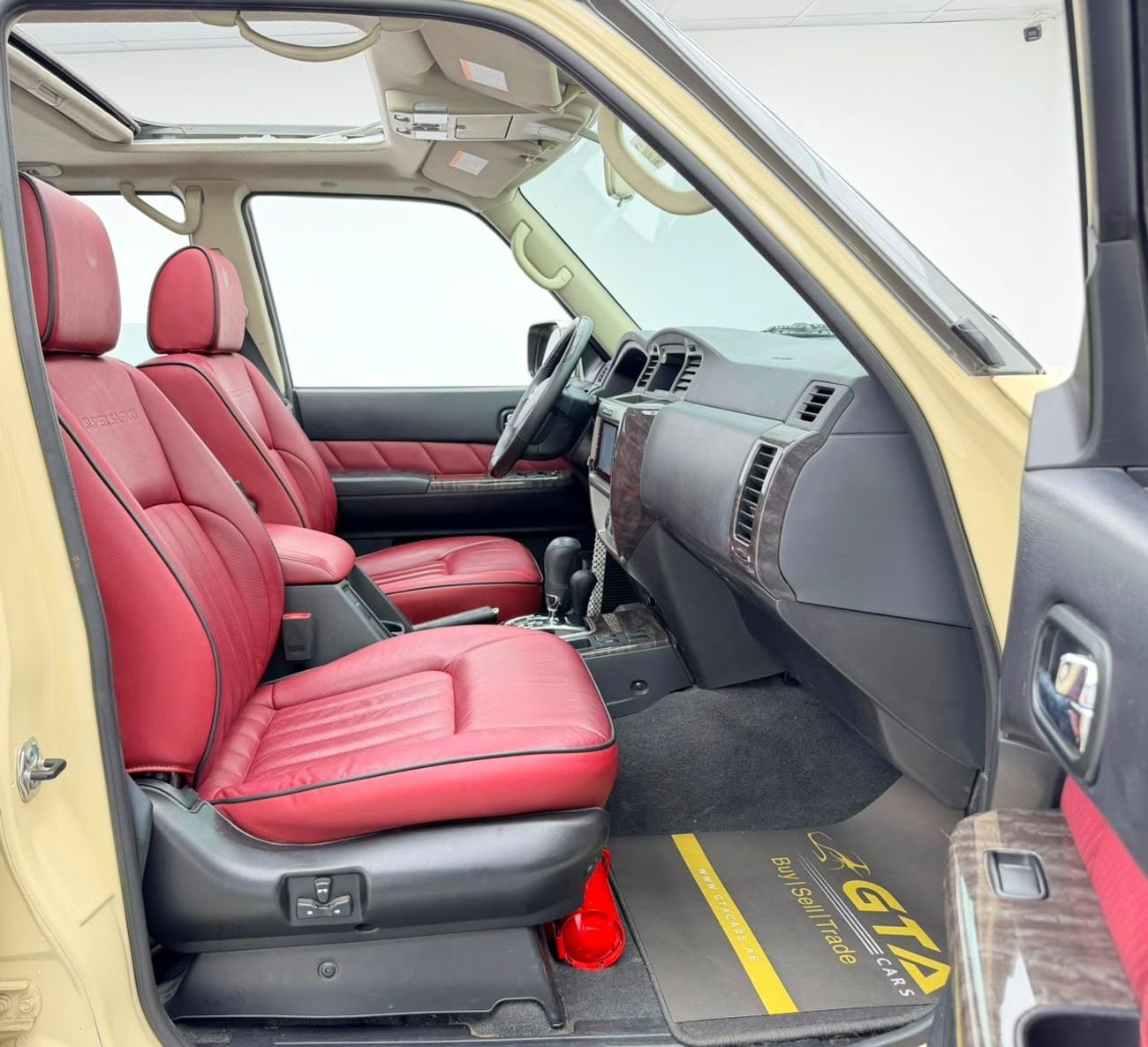 نيسان باترول 2023 Nissan Patrol Super Safari, Nov/2027 Nissan Warranty, Full Nissan Service History, GCC