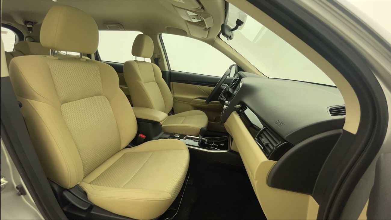 ميتسوبيشي آوتلاندر GLX MID LINE 2.4 | بدون دفعة مقدمة | اختبار القيادة في المنزل