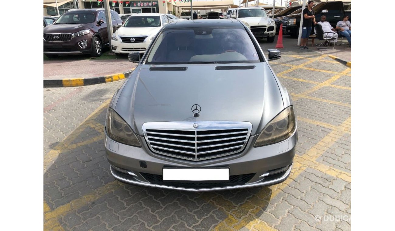 مرسيدس بنز S 550