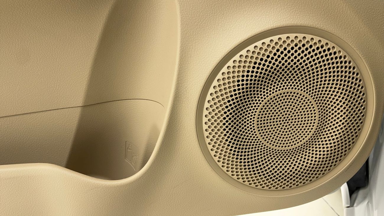 تويوتا يارس SE 1.5 | بدون دفعة مقدمة | اختبار القيادة في المنزل