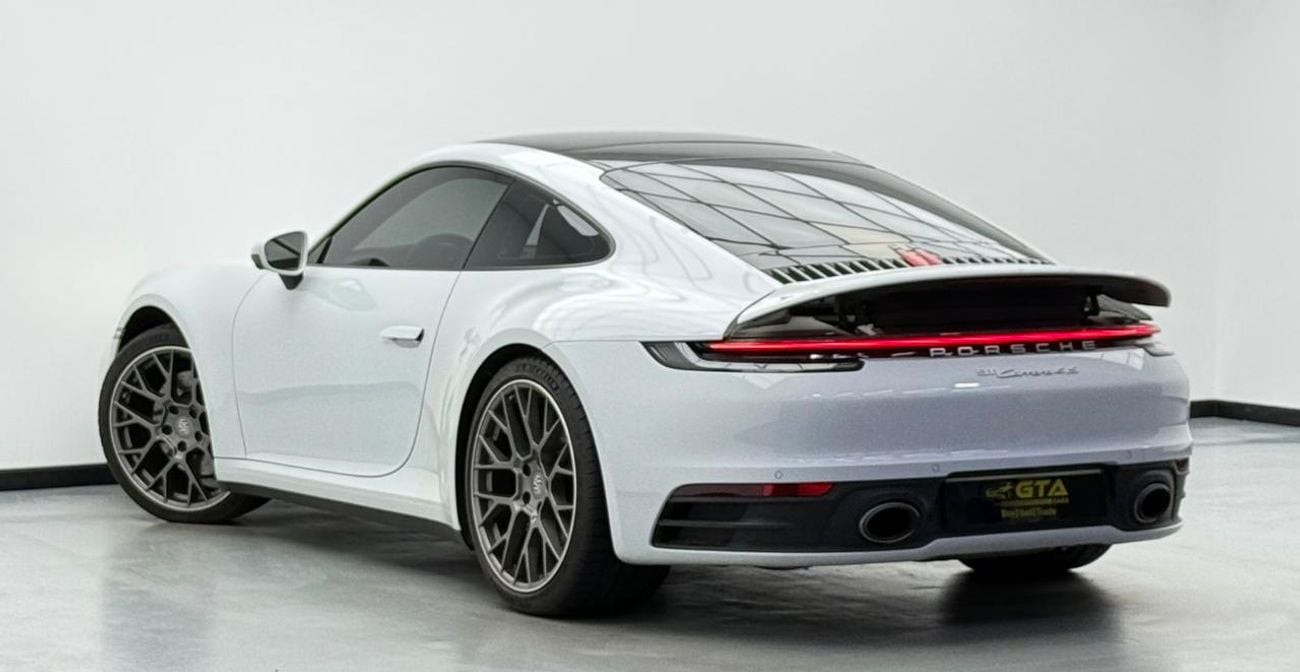 Porsche 911 Carrera 4S 3.0L (444 HP) Coupe