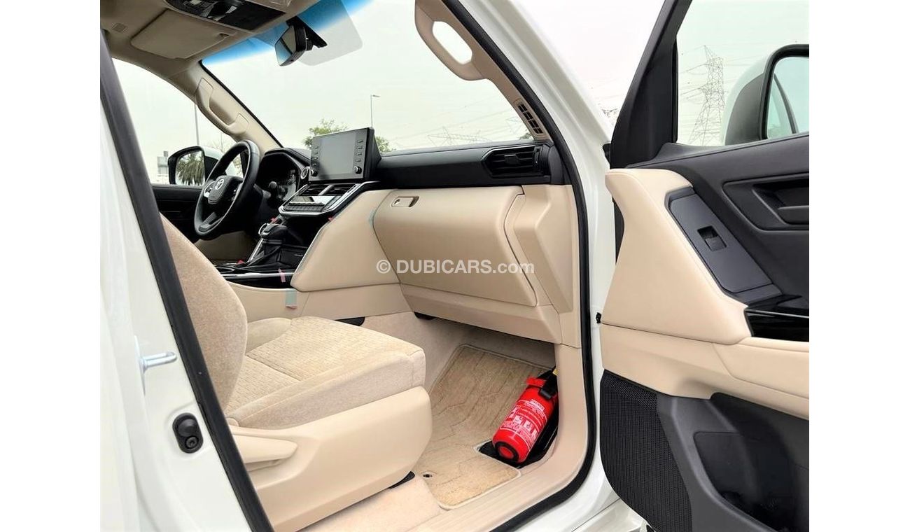 Toyota Land Cruiser EXR V6 GCC 2023 UNDER WARRANTY