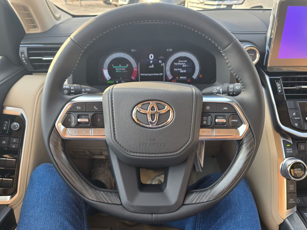 تويوتا لاند كروزر 3.5T VXR Hybrid