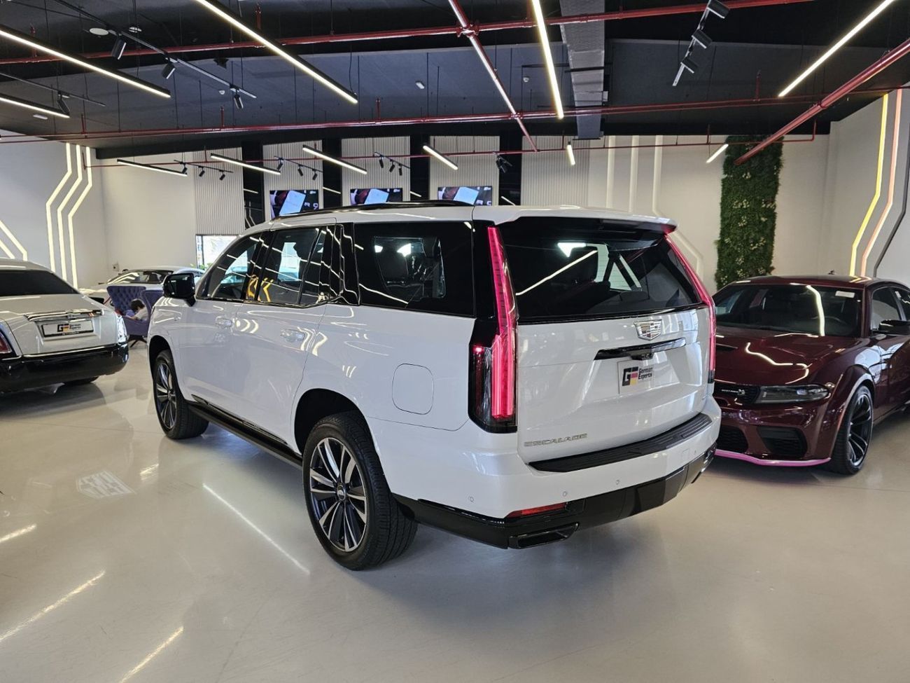 كاديلاك إسكالاد Sport 6.2L 4WD Sport 6.2L AWD 2025 CADILLAC ESCALADE GCC - SPORT - 5 YEARS DEALER WARRANTY + SERVICE