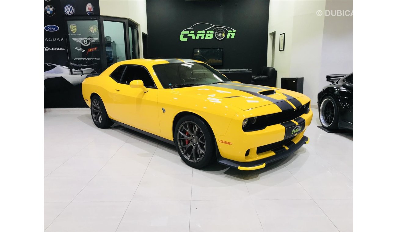 Dodge Challenger SRT HELLCAT 707HP - 2017 - GCC- 5 YEARS WARRANTY