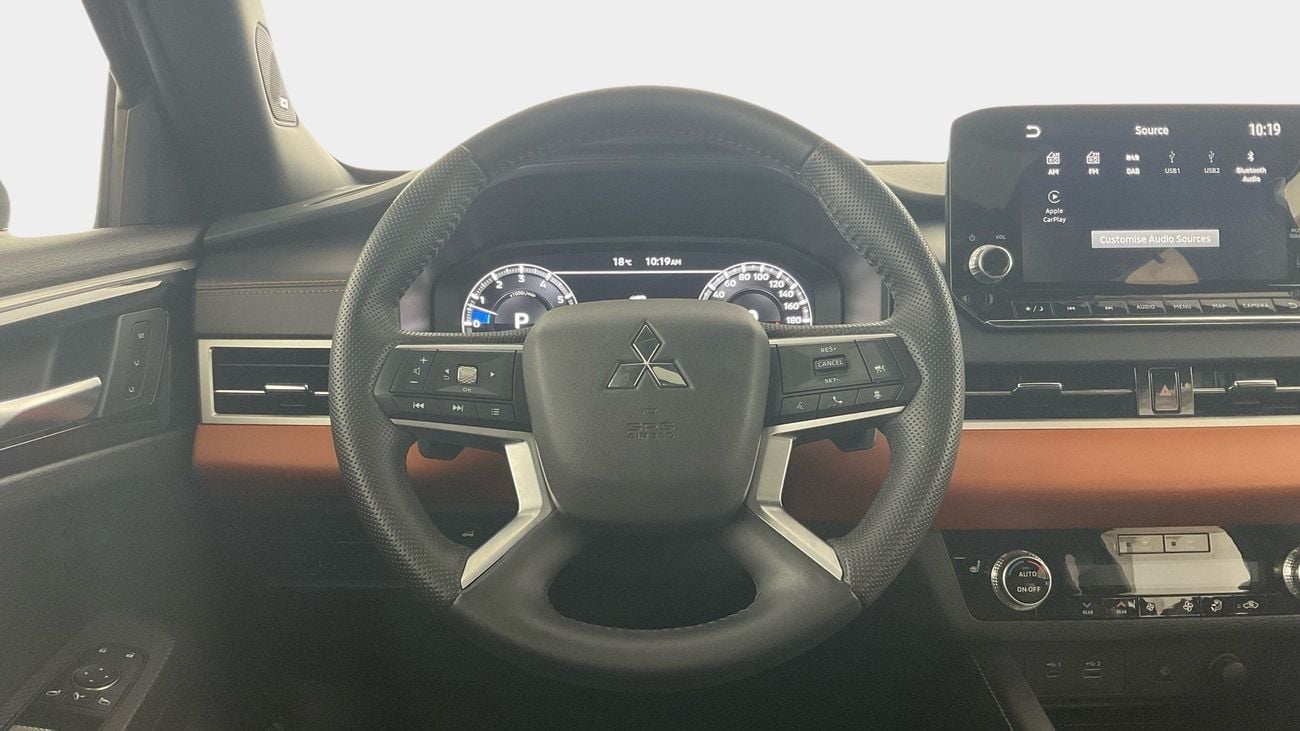 ميتسوبيشي آوتلاندر Premium - Launch Edition | شامل الضمان | 0 ﺪﻔﻋﺓ ﺃﻮﻟﻯ