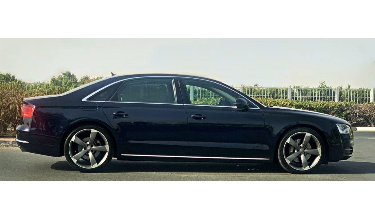 Audi A8 3.0L - EXCELLENT CONDITION - PANORAMIC ROOF - REAR SCREENS - BANK FINANCE FACILITY