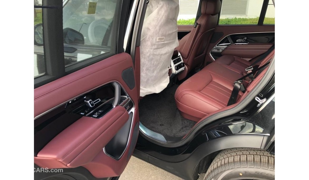 Land Rover Range Rover Range Rover HSE 4.4L AWD 530PS 2023 Model