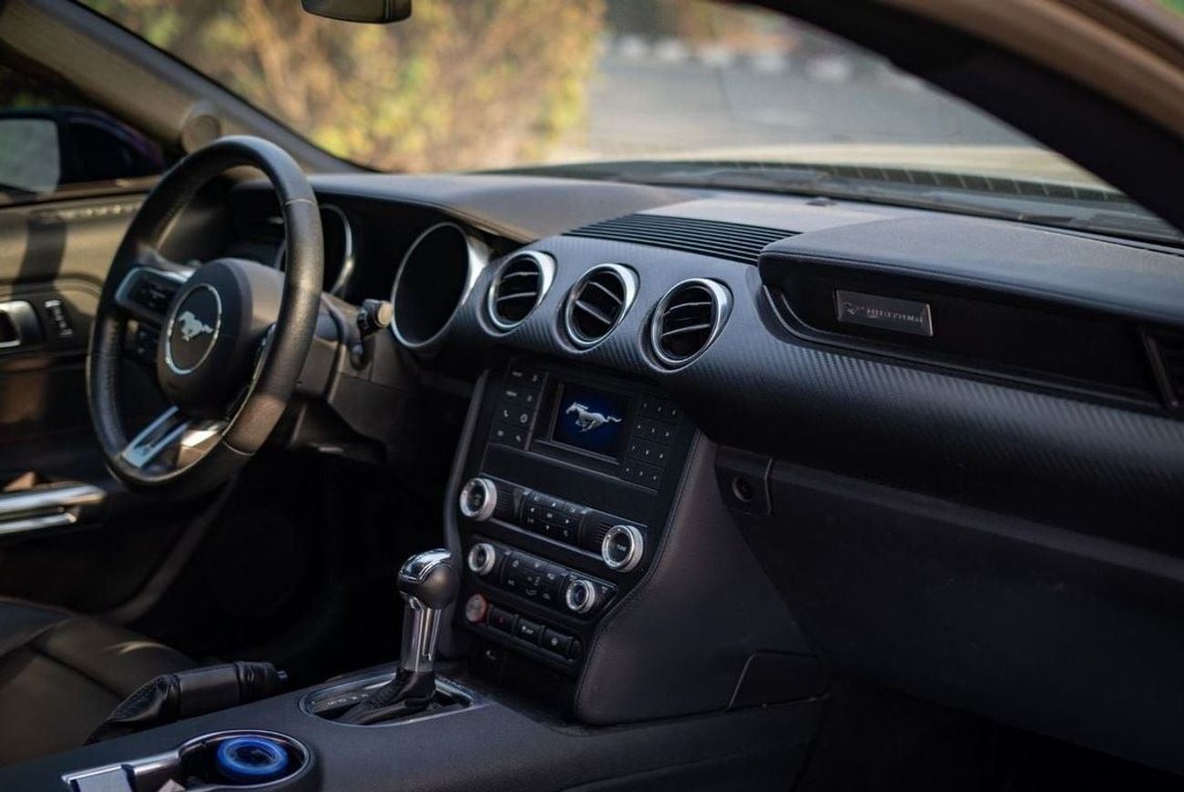 فورد موستانج 2.3L Petrol 4Cylinder  EcoBoost