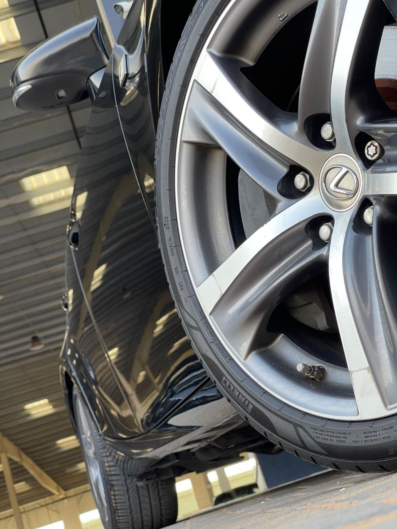 Lexus IS350 F-Sport Platinum IS 3.5L 3500 cc / F-Sport Kit / Only 25000 Miles / 1290 AED MONTHLY