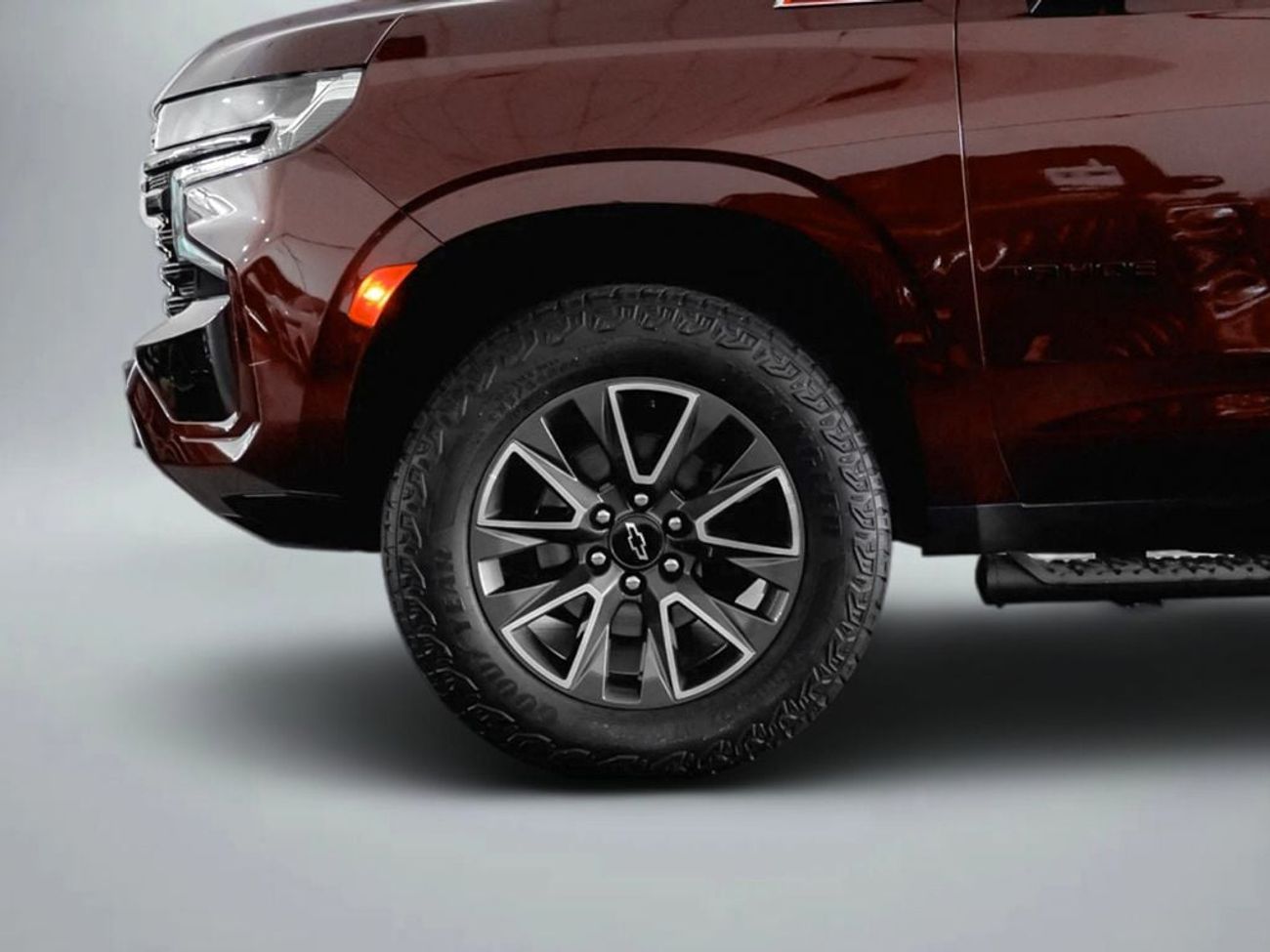 Chevrolet Tahoe Z71 (5.3L, 355 HP)