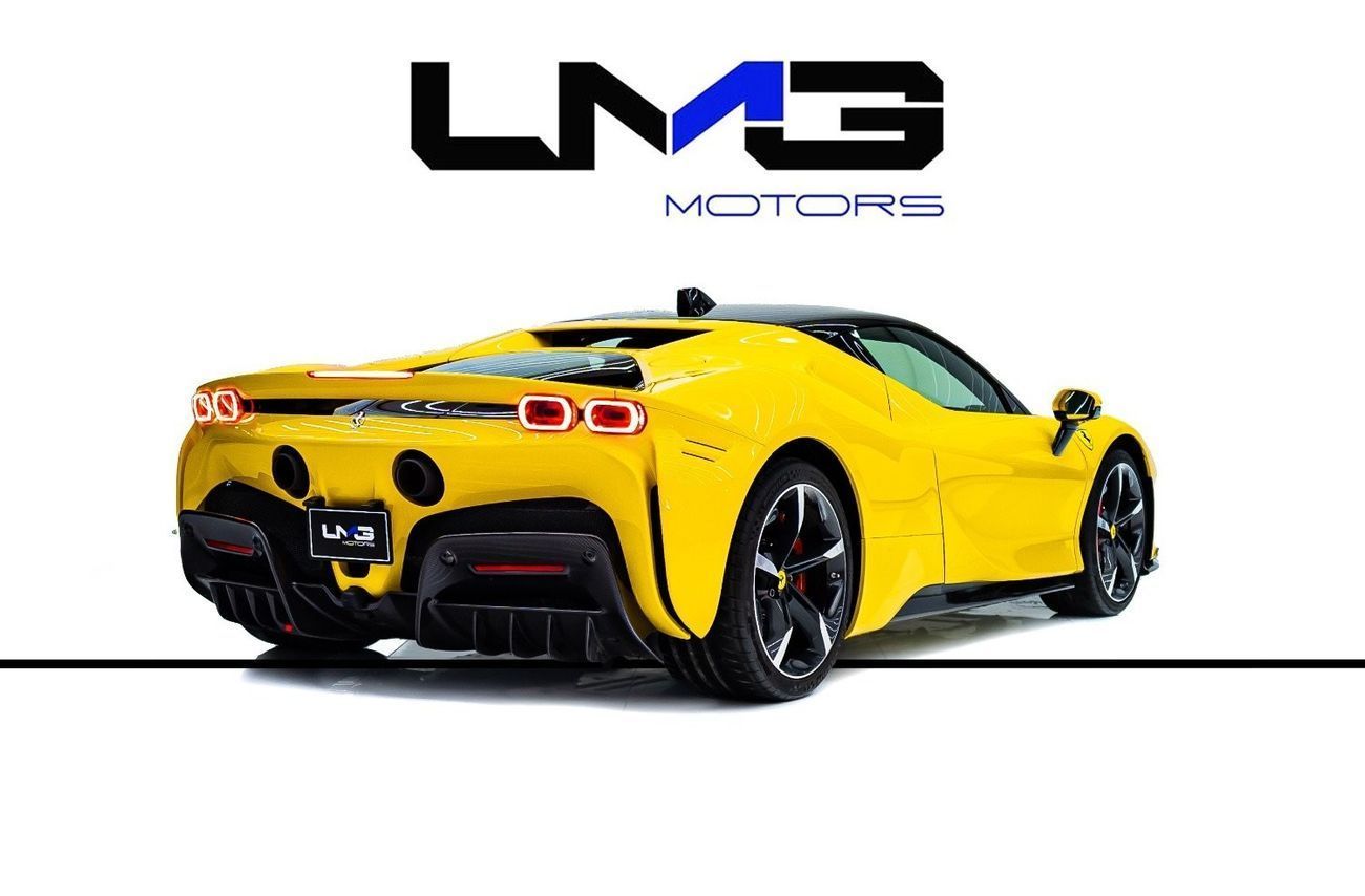 فيراري SF90 ستراديل SF90 STRADALE | WARRANTY | CARBON INTERIOR | TWO-TONE BODYWORK | RED BRAKE CALLIPERS.