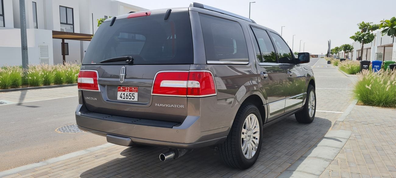 Lincoln Navigator L 5.4L RWD