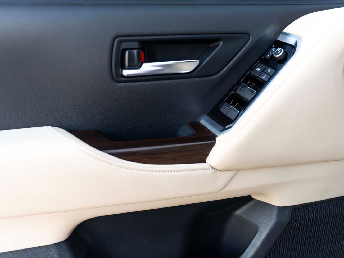 Toyota Land Cruiser GXR 3.5L