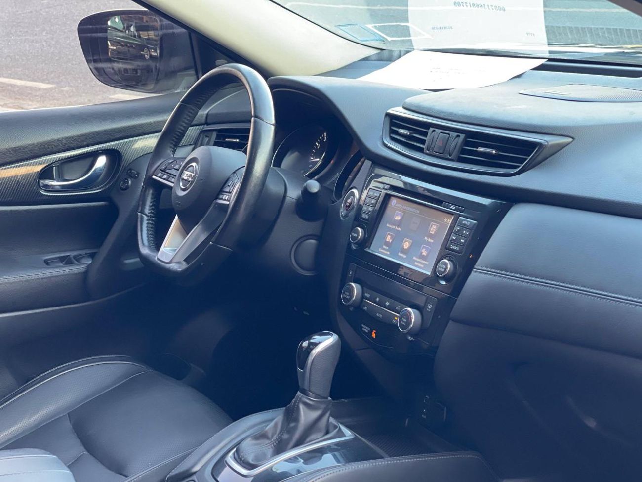 نيسان روج SL / AWD / 2.5 V4 / فتحة سقف بانورامية / كاميرا 360 درجة / رادار / نظام صوت BOSE