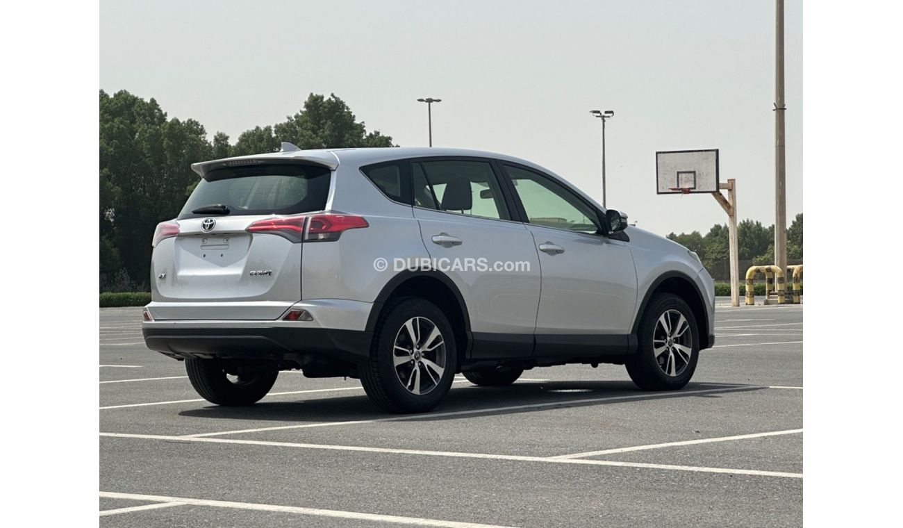 Toyota RAV4 EX MODEL 2016 GCC CAR PREFECT CONDITION INSIDE AND OUTSIDE LOW MILEAGE original paint