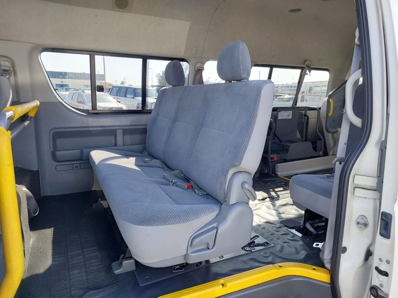 تويوتا هاياس (RAMADAN OFFER) TOYOTA HIACE VAN RHD 2009 MODEL 2.7 L PETROL AUTOMATIC(PM65726)